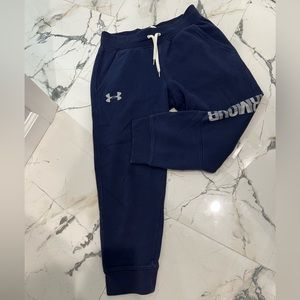 Navy blue Under Armour 7/8 length sweatpants